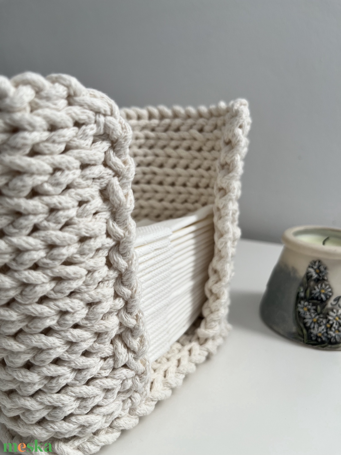 Horgolt álló papír zsebkendő tartó - otthon & életmód - dekoráció - asztal és polc dekoráció - dekorációs tál, tartó - Meska.hu