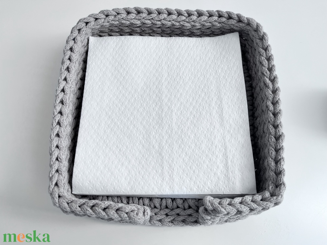 Horgolt szalvéta tartó - otthon & életmód - dekoráció - asztal és polc dekoráció - dekorációs tál, tartó - Meska.hu