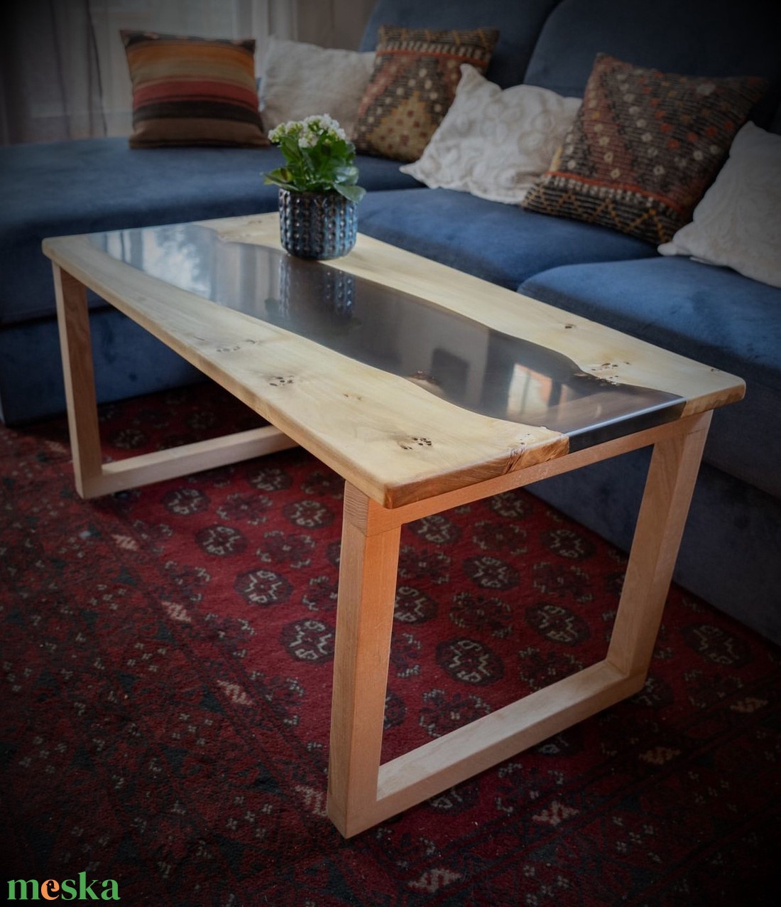 Epoxi design nyárfa dohányzóasztal (River table) - otthon & lakás - bútor - asztal - Meska.hu Epoxi design nyárfa dohányzóasztal (River table) - otthon & lakás - bútor - asztal - Meska.hu