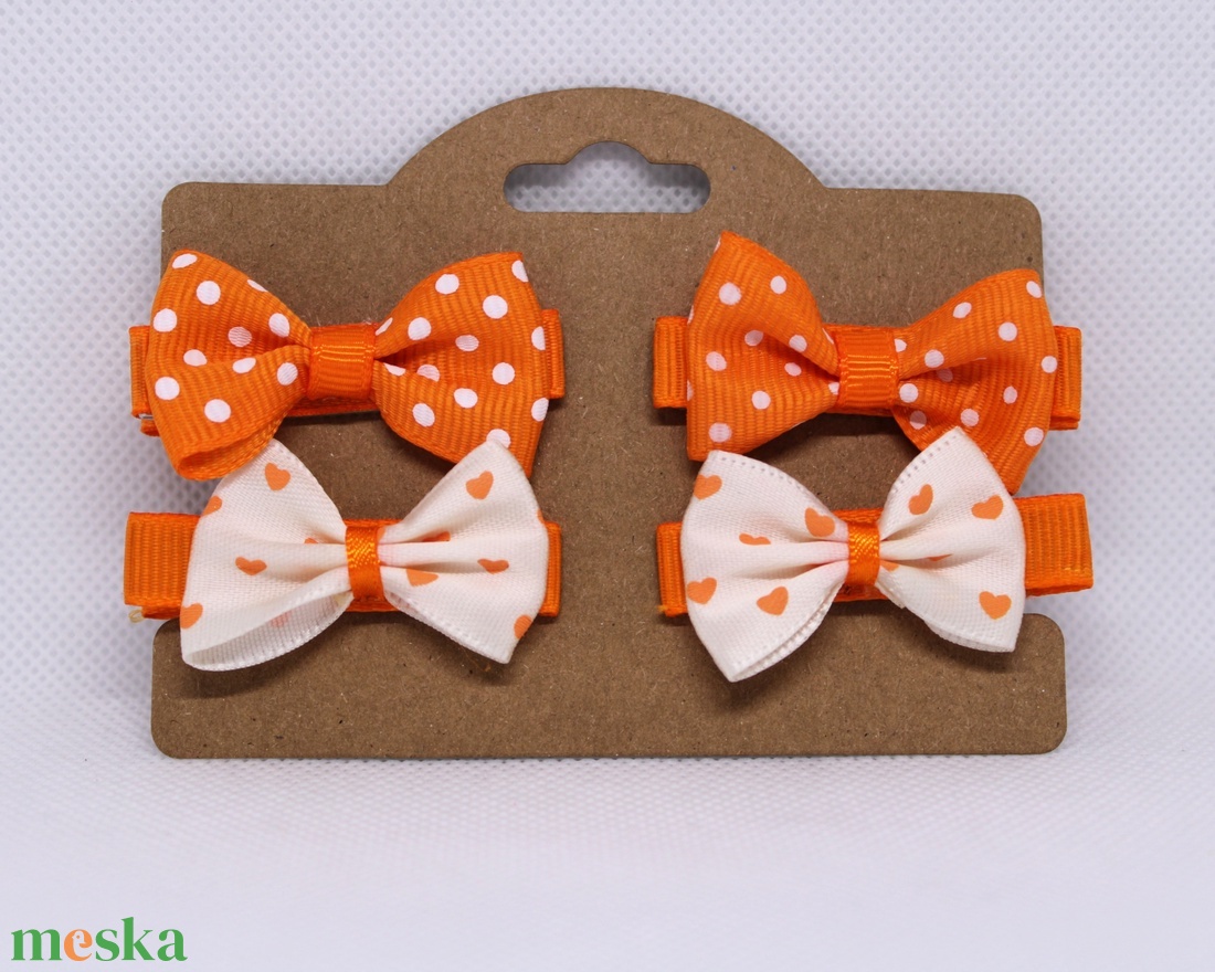 Kislány masnis hajcsat - ruha & divat - hajdísz & hajcsat - hajcsat & hajtű - Meska.hu