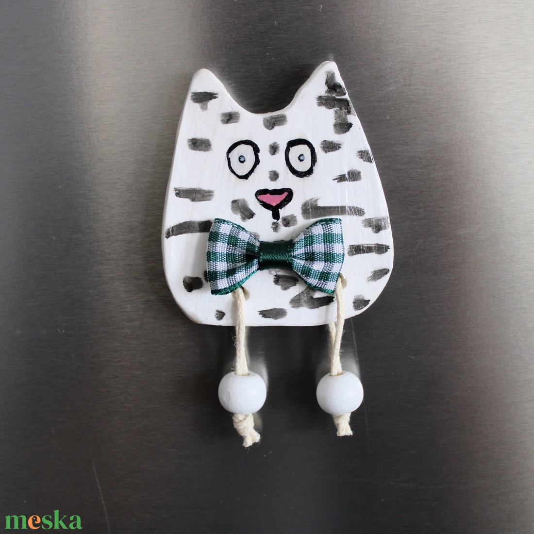 Cirmos tarka cicás hűtőmágnes - otthon & életmód - konyhafelszerelés, tálalás - konyhai dekoráció - hűtőmágnes - Meska.hu