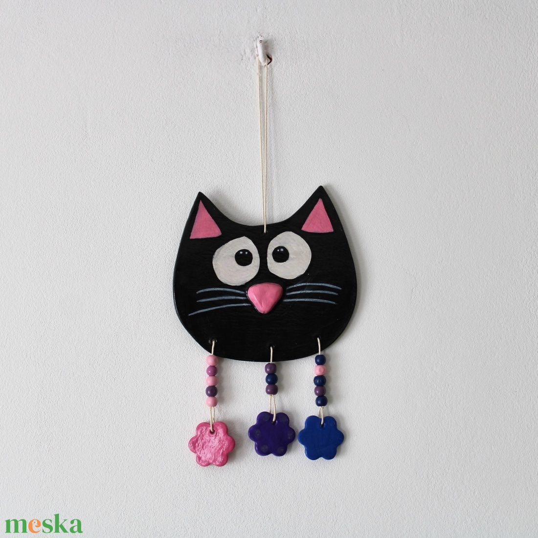Fekete cicás fali akasztó - otthon & életmód - dekoráció - fali és függő dekoráció - falra akasztható dekor - Meska.hu