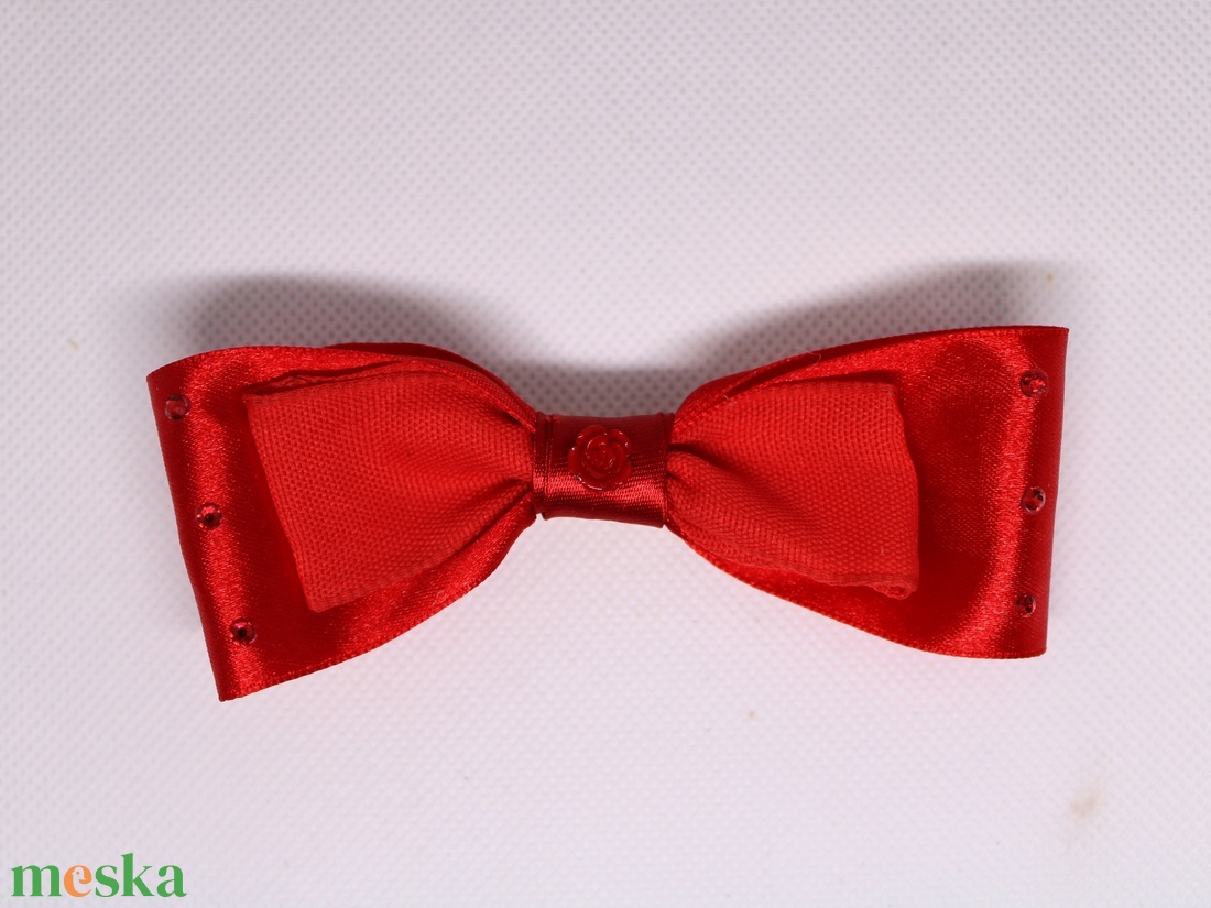 Piros rózsás masnis kislány francia hajcsat - ruha & divat - hajdísz & hajcsat - hajcsat & hajtű - Meska.hu