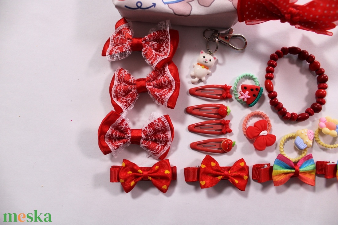 Piros kislány hajbavaló ajándékszett - ruha & divat - hajdísz & hajcsat - hajráf & hajpánt - Meska.hu