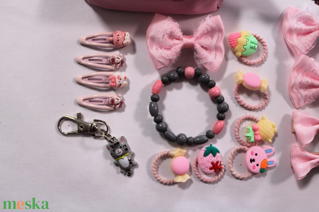 Szürke-Rózsaszín kislány hajbavaló ajándékszett - ruha & divat - hajdísz & hajcsat - hajráf & hajpánt - Meska.hu