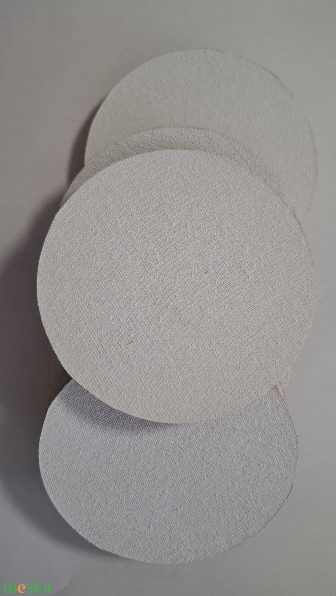 10 cm-es Mdf alátét vászonnal - kellékek & szerszámok - szerszámok, eszközök - ecset, vászon - Meska.hu