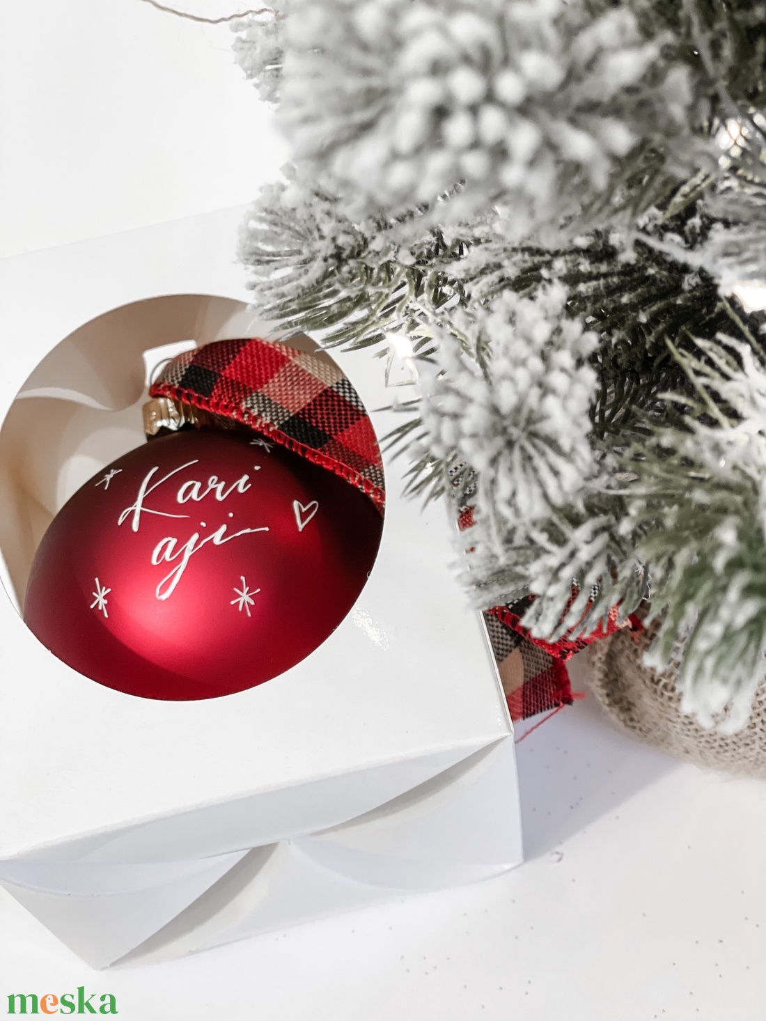 Kézzel írt karácsonyi fényes pezsgő arany üveggömb - Feliratos - Egyedi - Névre szóló - karácsony - karácsonyi lakásdekoráció - karácsonyfadíszek - Meska.hu