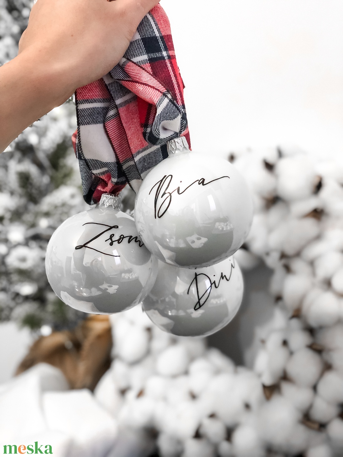 Kézzel írt karácsonyi matt pezsgő arany üveggömb - Feliratos - Egyedi - Névre szóló - karácsony - karácsonyi lakásdekoráció - karácsonyfadíszek - Meska.hu