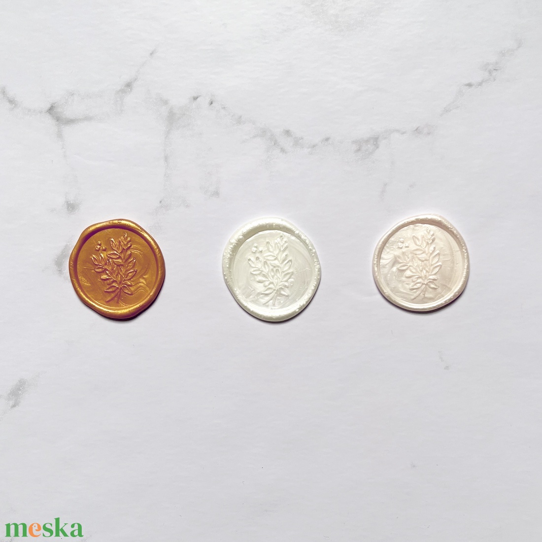 Viaszpecsét levél mintával választható színben - esküvő - dekoráció - tábla & jelzés - Meska.hu Viaszpecsét levél mintával választható színben - esküvő - dekoráció - tábla & jelzés - Meska.hu