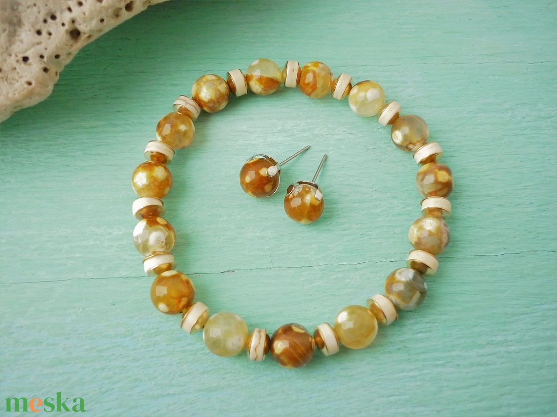 Méz - sárgásbarnás többszínű achát karkötős szett - ékszer - ékszerszett - Meska.hu