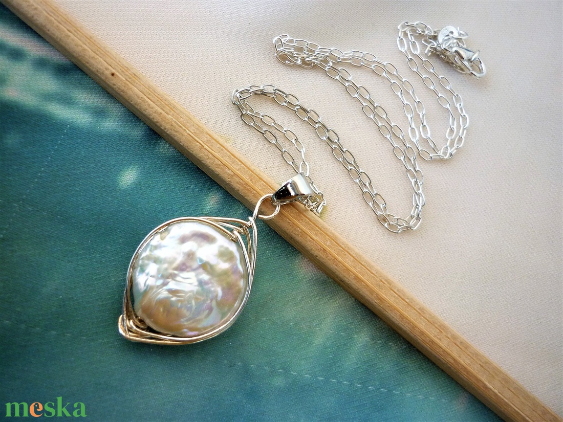 Coin pearl  - édesvízi gyöngy medál ezüst láncon - ékszer - nyaklánc - medál - Meska.hu