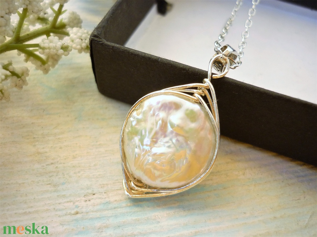 Coin pearl  - édesvízi gyöngy medál ezüst láncon - ékszer - nyaklánc - medál - Meska.hu