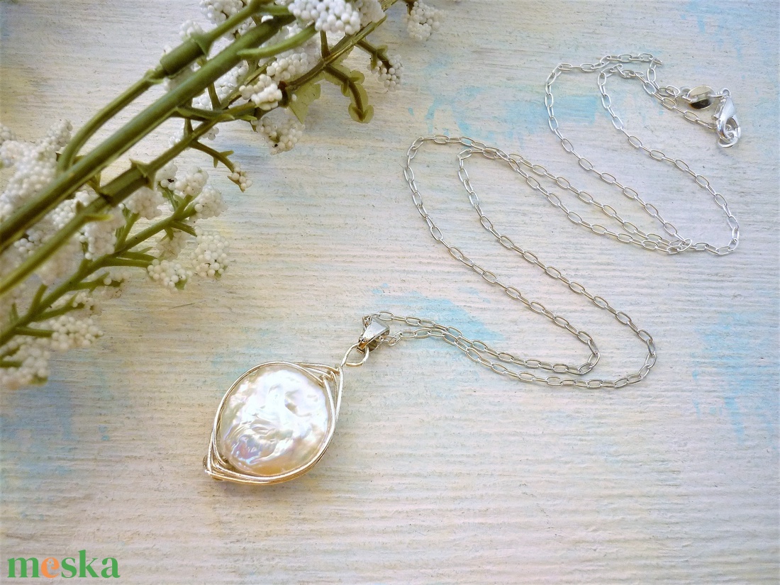 Coin pearl  - édesvízi gyöngy medál ezüst láncon - ékszer - nyaklánc - medál - Meska.hu