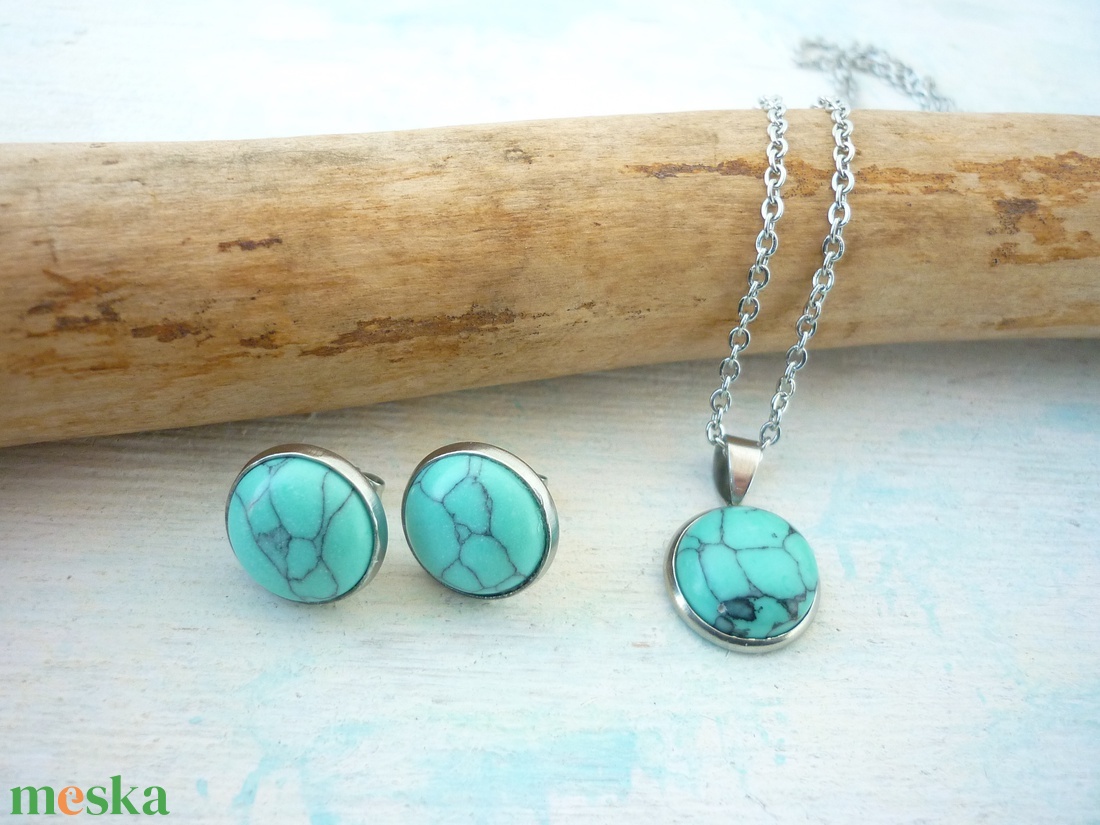Türkinit ásvány fülbevaló/medál szett nemesacél alapban - ékszer - ékszerszett - Meska.hu