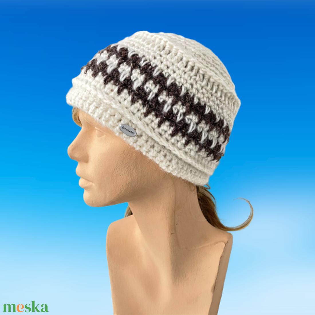 Elvira - kézzel horgolt/kötött női sapka - ruha & divat - sál, sapka, kendő - sapka - Meska.hu