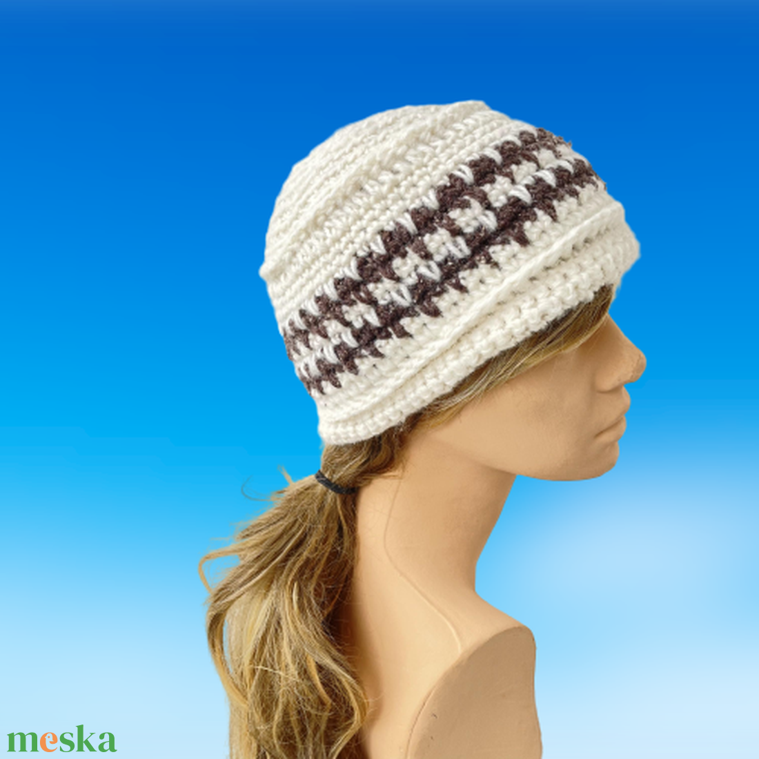 Elvira - kézzel horgolt/kötött női sapka - ruha & divat - sál, sapka, kendő - sapka - Meska.hu
