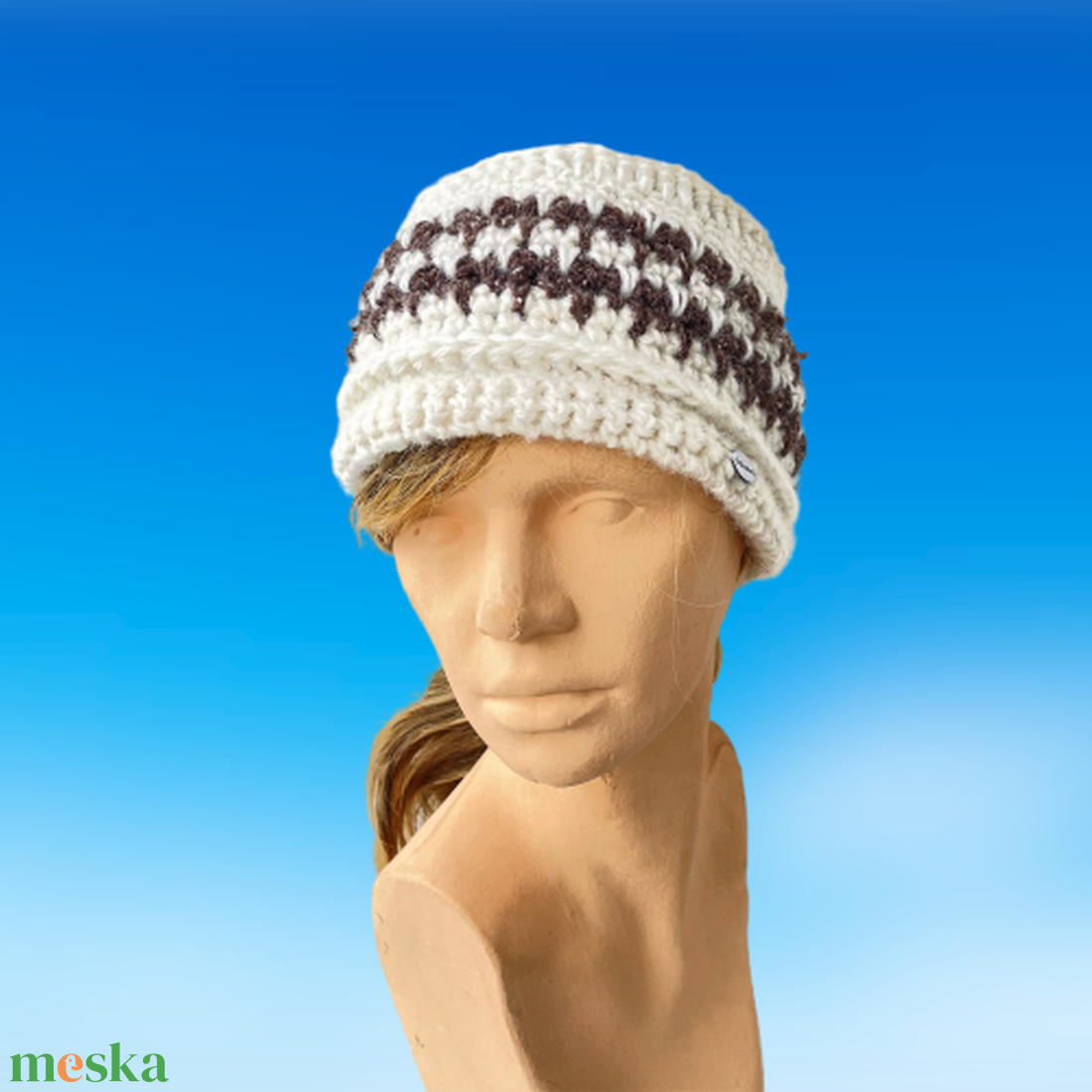 Elvira - kézzel horgolt/kötött női sapka - ruha & divat - sál, sapka, kendő - sapka - Meska.hu