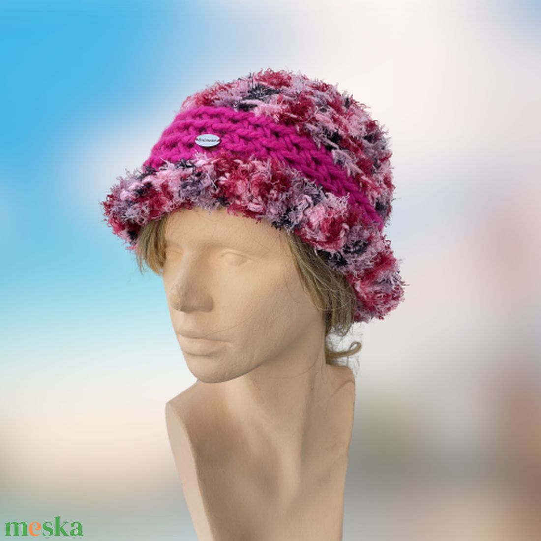 Chanel pinkben - kézzel kötött/horgolt női kalap - ruha & divat - sál, sapka, kendő - sapka - Meska.hu
