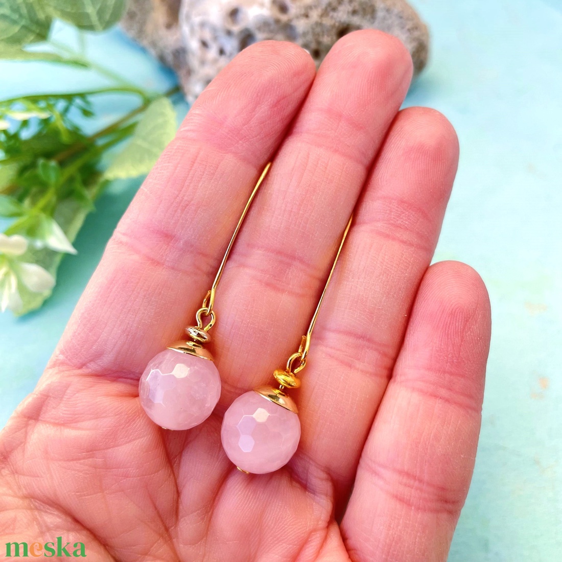 Rózsabimbó - rózsakvarc fülbevaló nemesacél akasztón - ékszer - fülbevaló - lógó csepp fülbevaló - Meska.hu