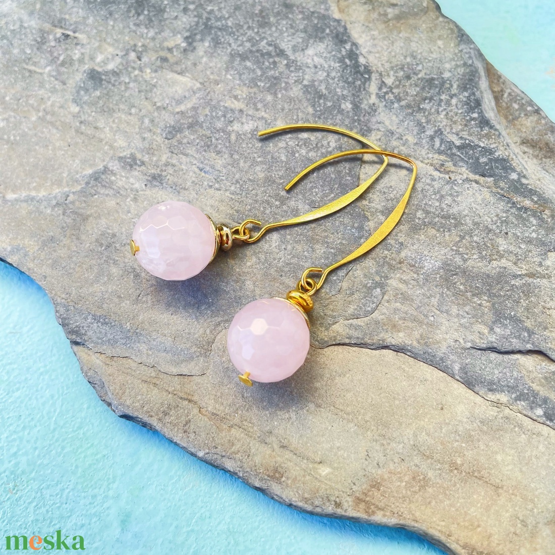 Rózsabimbó - rózsakvarc fülbevaló nemesacél akasztón - ékszer - fülbevaló - lógó csepp fülbevaló - Meska.hu