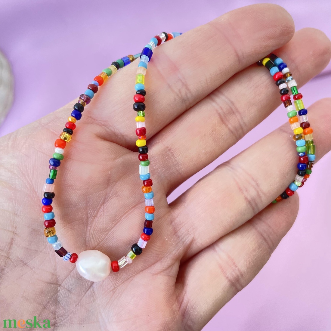 Kamaszkorom - színes kásagyöngy nyaklánc folyami gyönggyel - ékszer - nyaklánc - gyöngyös nyaklánc - Meska.hu