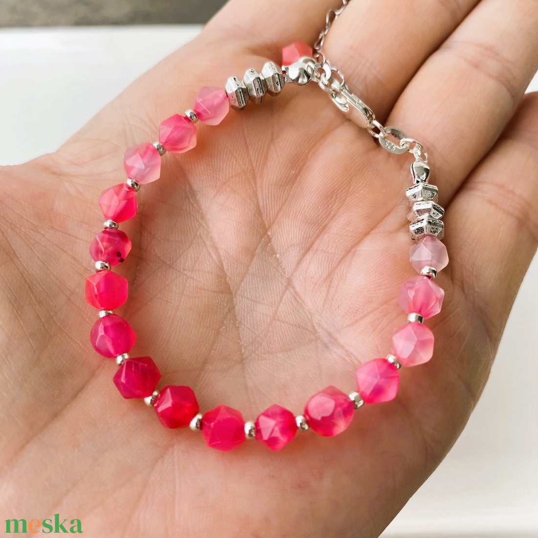 Kicsi pink ásvány karkötő - ékszer - karkötő - gyöngyös karkötő - Meska.hu Kicsi pink ásvány karkötő - ékszer - karkötő - gyöngyös karkötő - Meska.hu