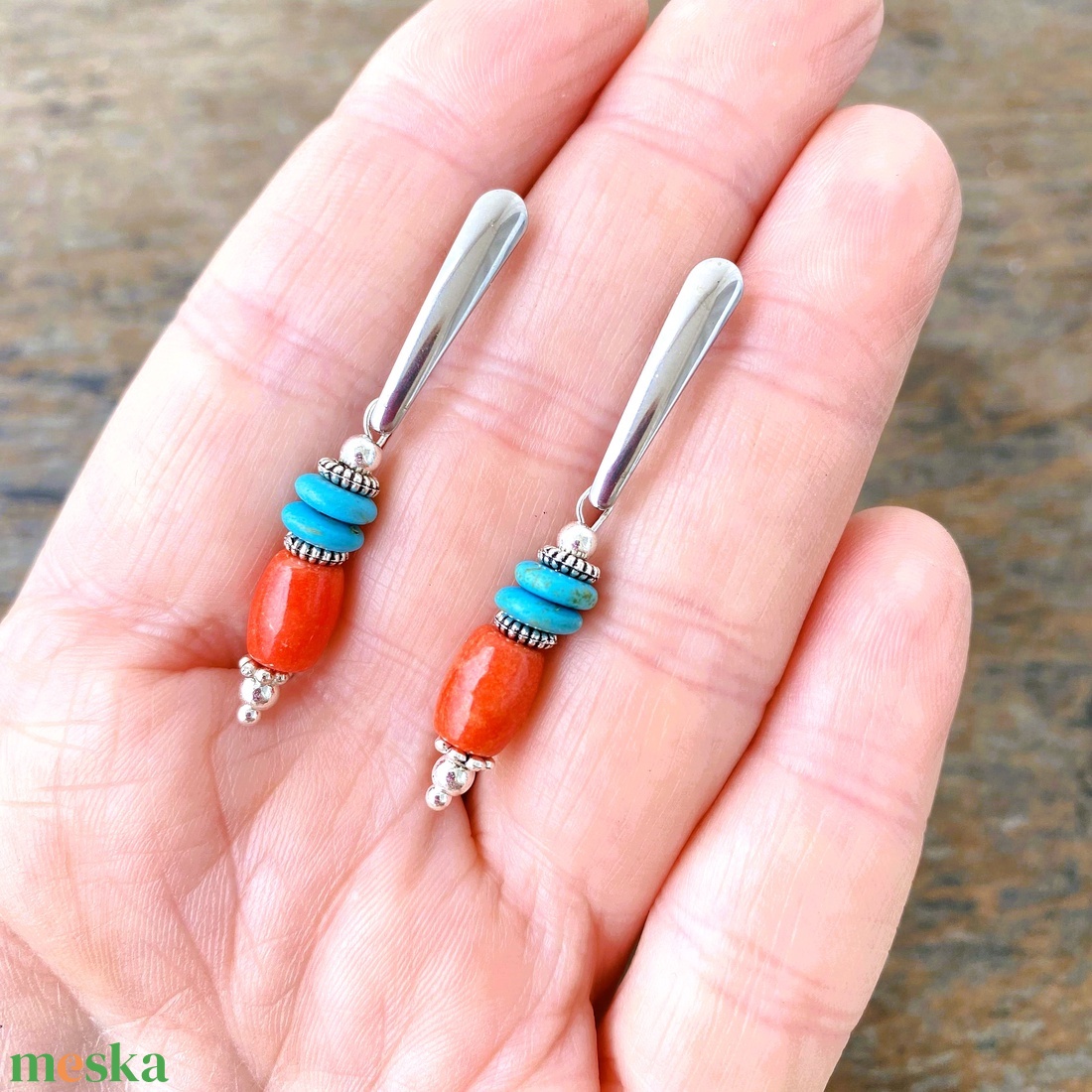 Pendulum -  korall/türkiz  fülbevaló nemesacél kapoccsal - ékszer - fülbevaló - lógó fülbevaló - Meska.hu