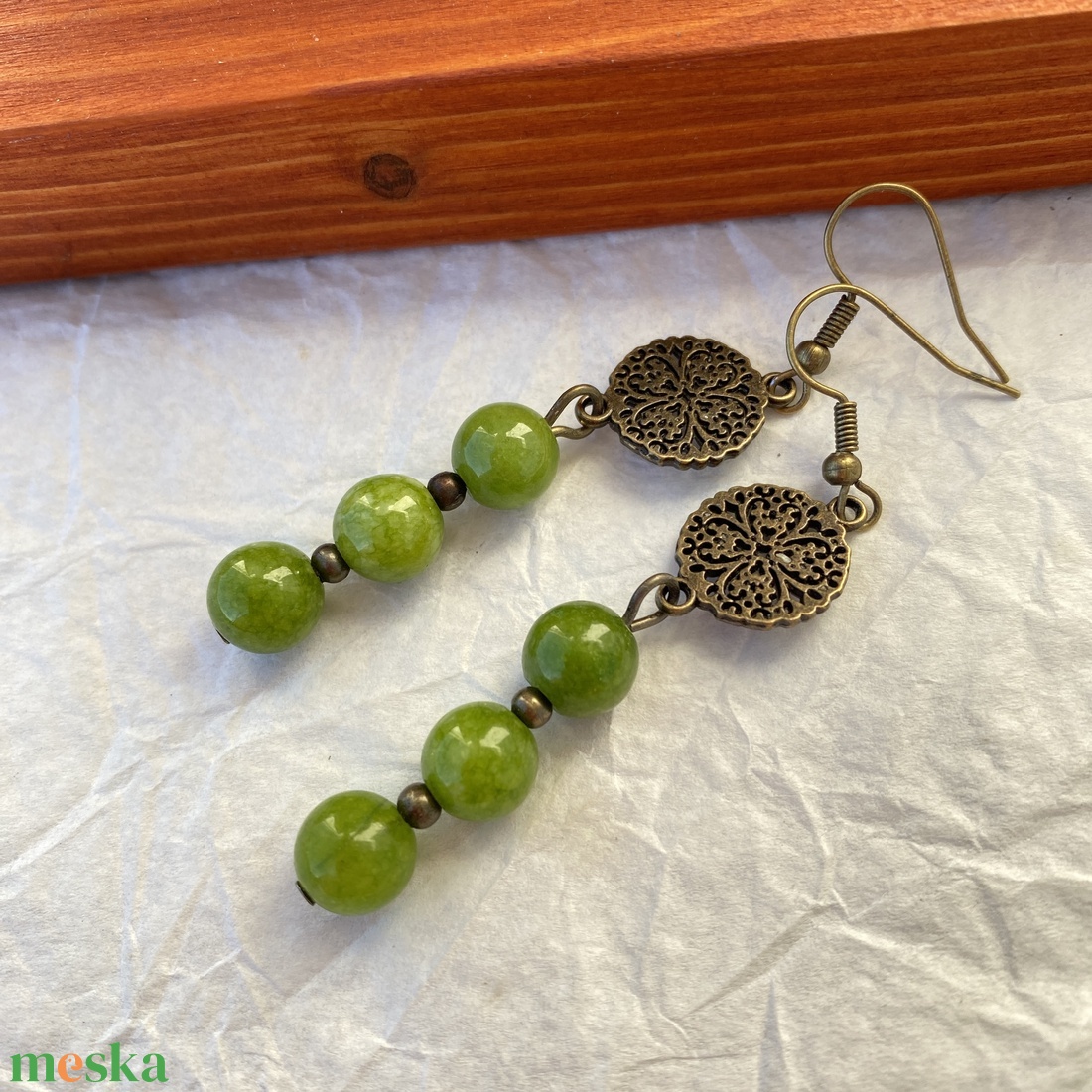 Zöld szőlő - olivin karkötő/fülbevaló  szett - ékszer - ékszerszett - Meska.hu