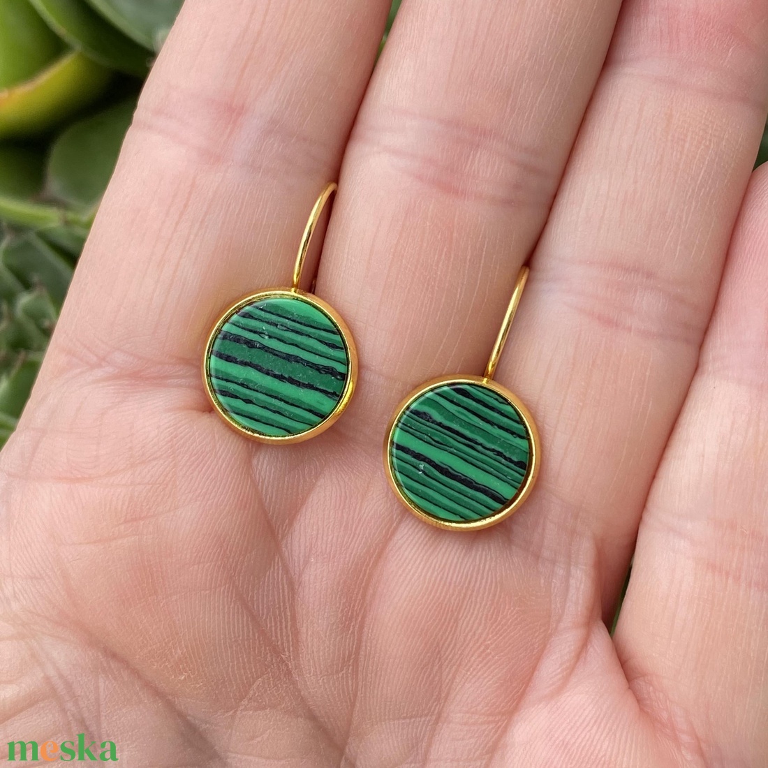 Malachit fülbevaló -  12mm-es nemesacél franciakapcsos alapban - ékszer - fülbevaló - lógós kerek fülbevaló - Meska.hu