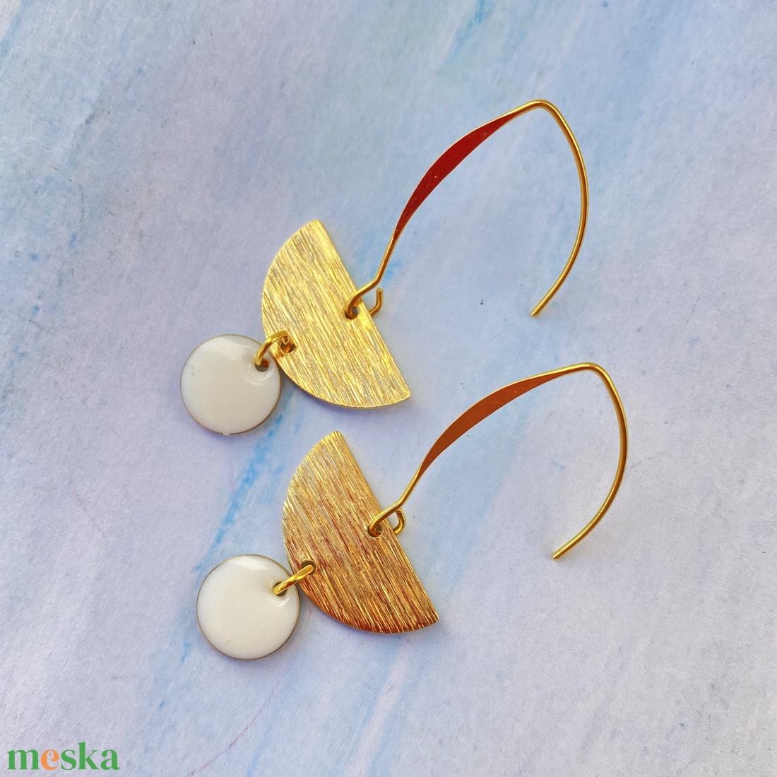 2. Geometrikus   fehér/arany fülbevaló nemesacél akasztóval  - ékszer - fülbevaló - lógó fülbevaló - Meska.hu