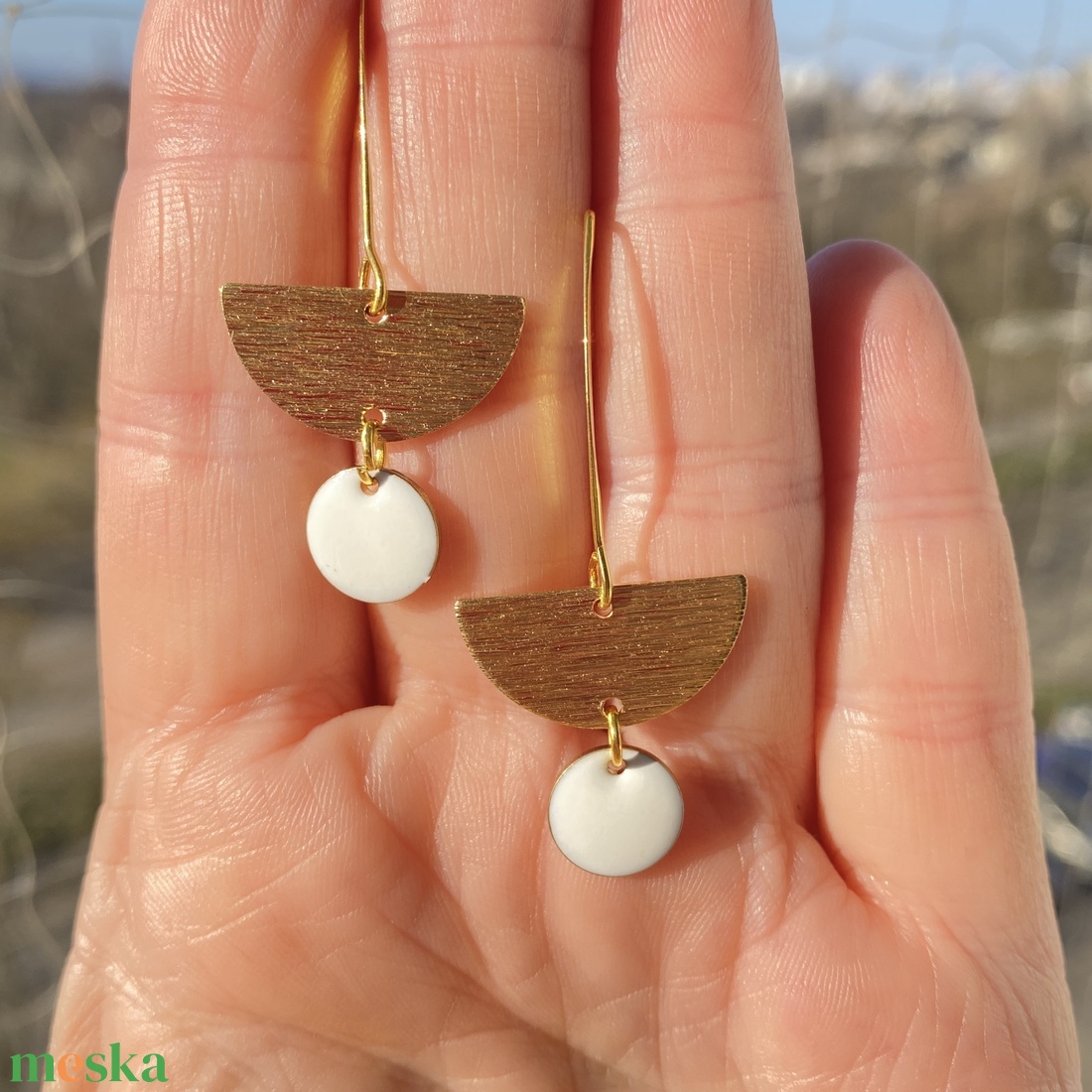 2. Geometrikus   fehér/arany fülbevaló nemesacél akasztóval  - ékszer - fülbevaló - lógó fülbevaló - Meska.hu