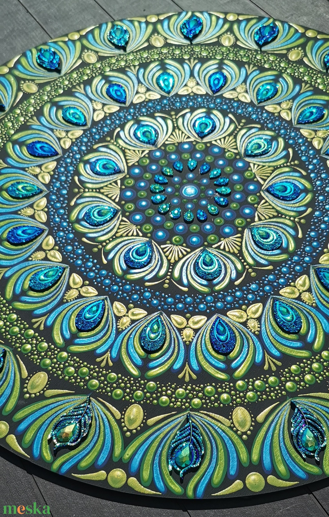 Páva színek ihlette kézzel festett mandala falikép - művészet - festmény - akril - Meska.hu Páva színek ihlette kézzel festett mandala falikép - művészet - festmény - akril - Meska.hu