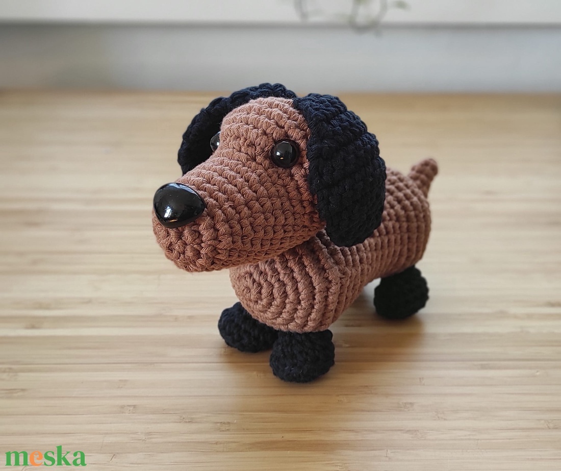Horgolt tacskó minta - diy (csináld magad) - szabásminta, útmutató - horgolási minta - Meska.hu Horgolt tacskó minta - diy (csináld magad) - szabásminta, útmutató - horgolási minta - Meska.hu