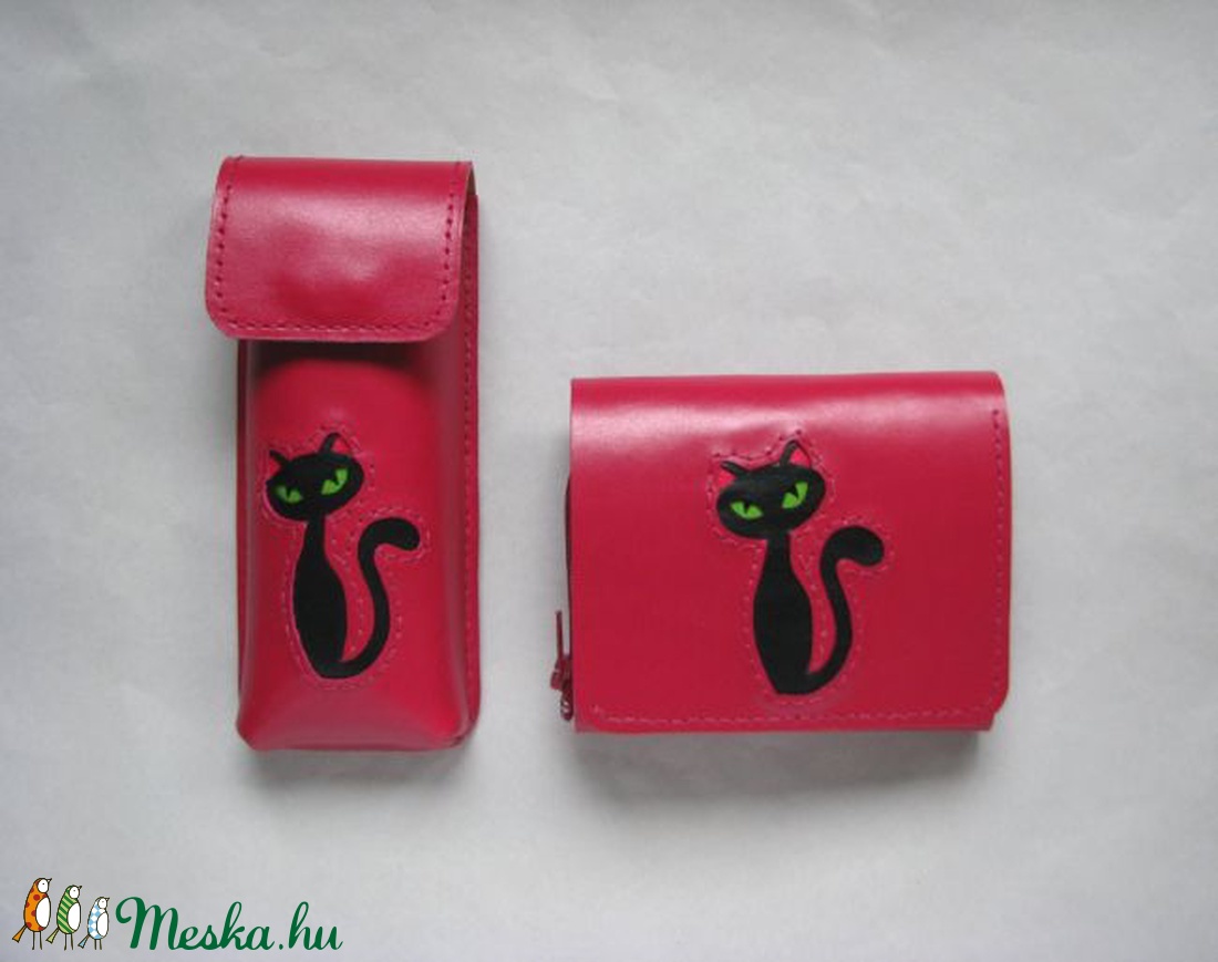 Mályva fekete cica mintás bőr tolltartó, szemüvegtok -  - Meska.hu