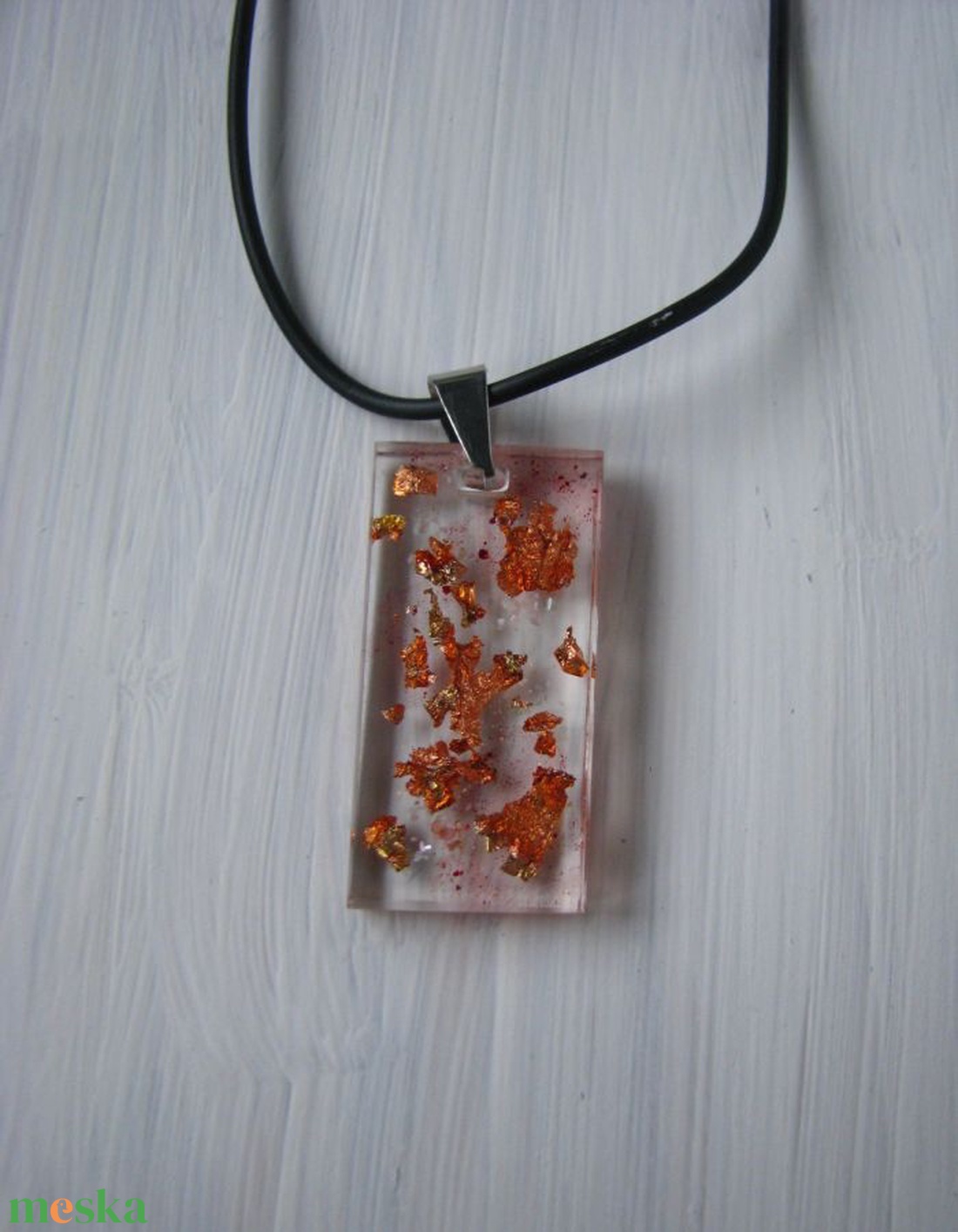 Áttetsző rose gold gyanta ékszer nyaklánc - ékszer - nyaklánc - medálos nyaklánc - Meska.hu Áttetsző rose gold gyanta ékszer nyaklánc - ékszer - nyaklánc - medálos nyaklánc - Meska.hu