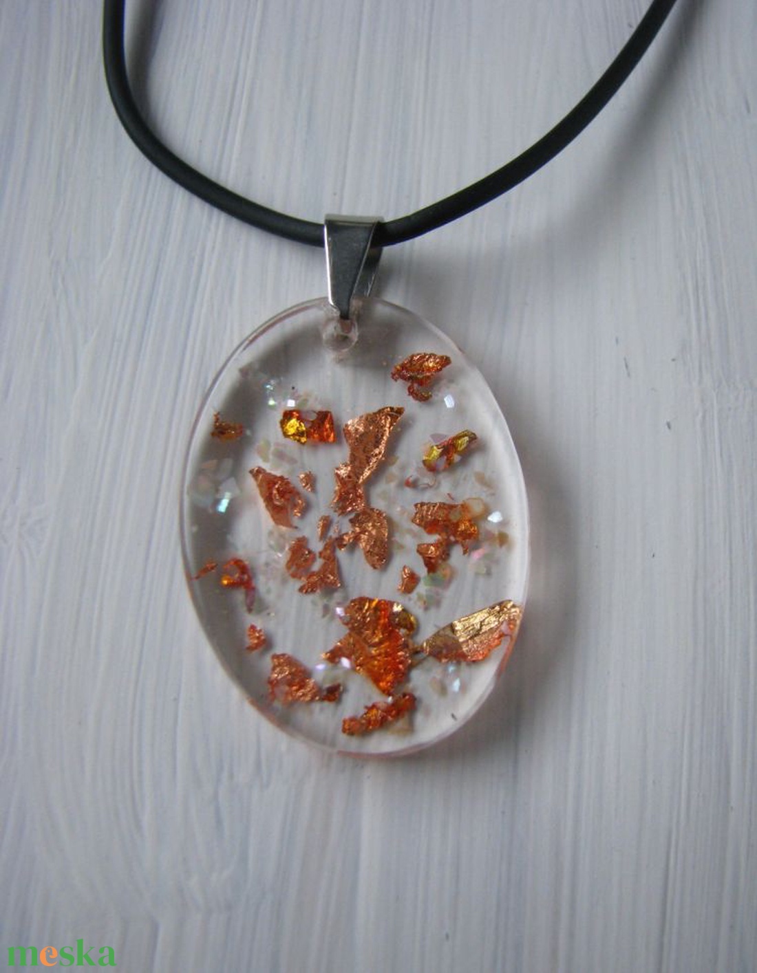 Áttetsző rose gold gyanta ékszer nyaklánc - ékszer - nyaklánc - medálos nyaklánc - Meska.hu Áttetsző rose gold gyanta ékszer nyaklánc - ékszer - nyaklánc - medálos nyaklánc - Meska.hu