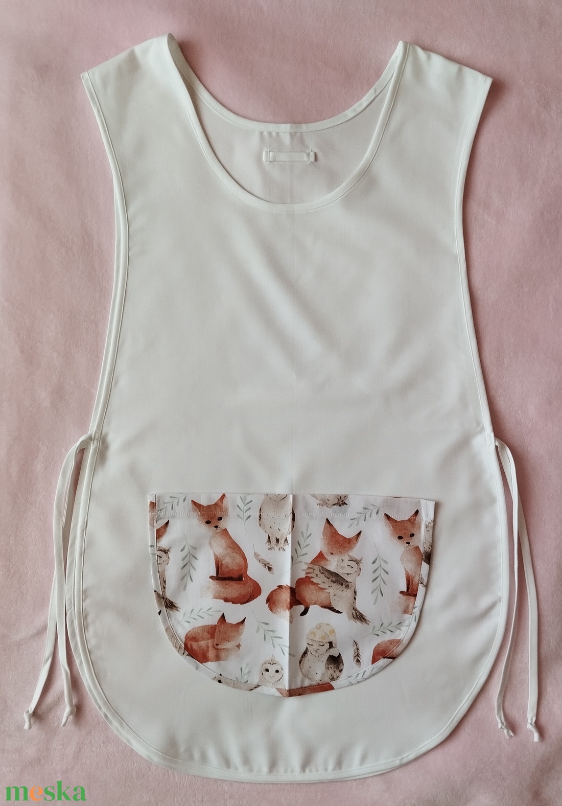 Női fehér lapköpeny,mintás zsebbel  - ruha & divat - munkaruha - Meska.hu