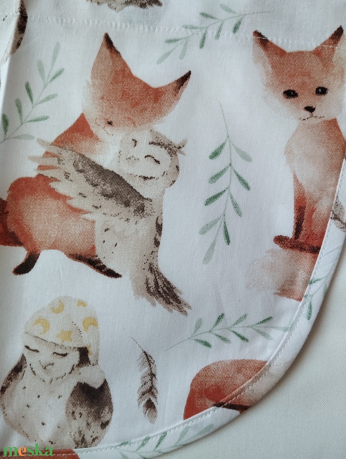 Női fehér lapköpeny,mintás zsebbel  - ruha & divat - munkaruha - Meska.hu