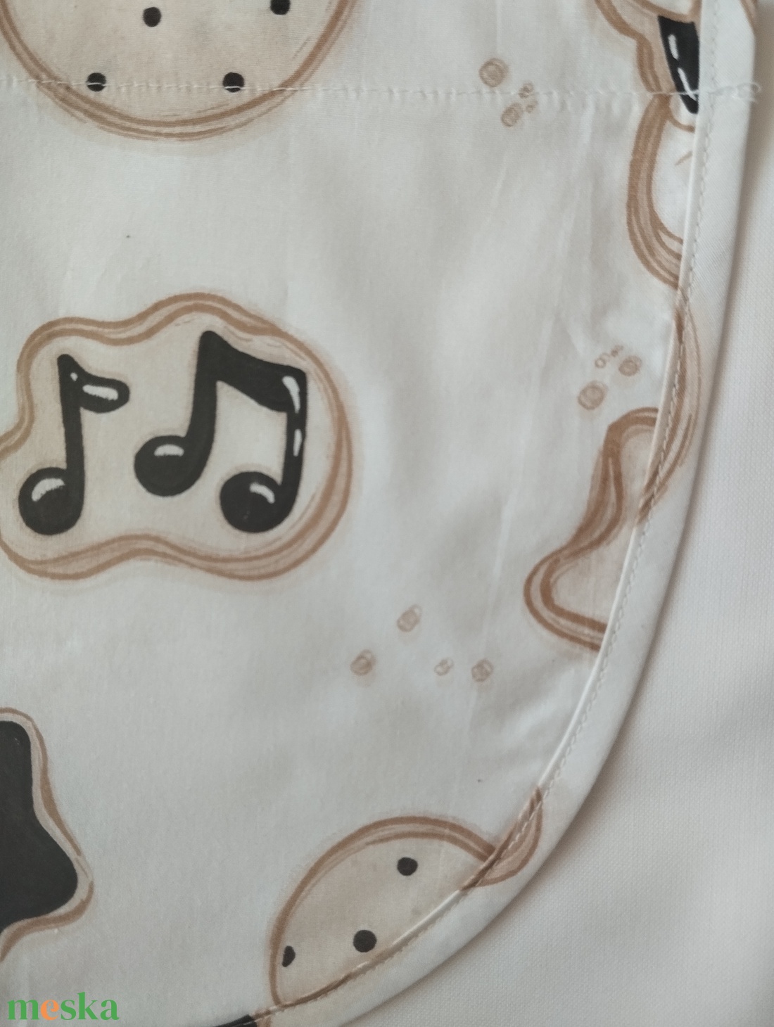 Női fehér lapköpeny,mintás zsebbel  - ruha & divat - munkaruha - Meska.hu