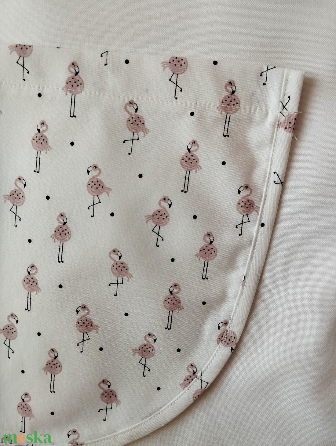 Női fehér lapköpeny,mintás zsebbel  - ruha & divat - munkaruha - Meska.hu