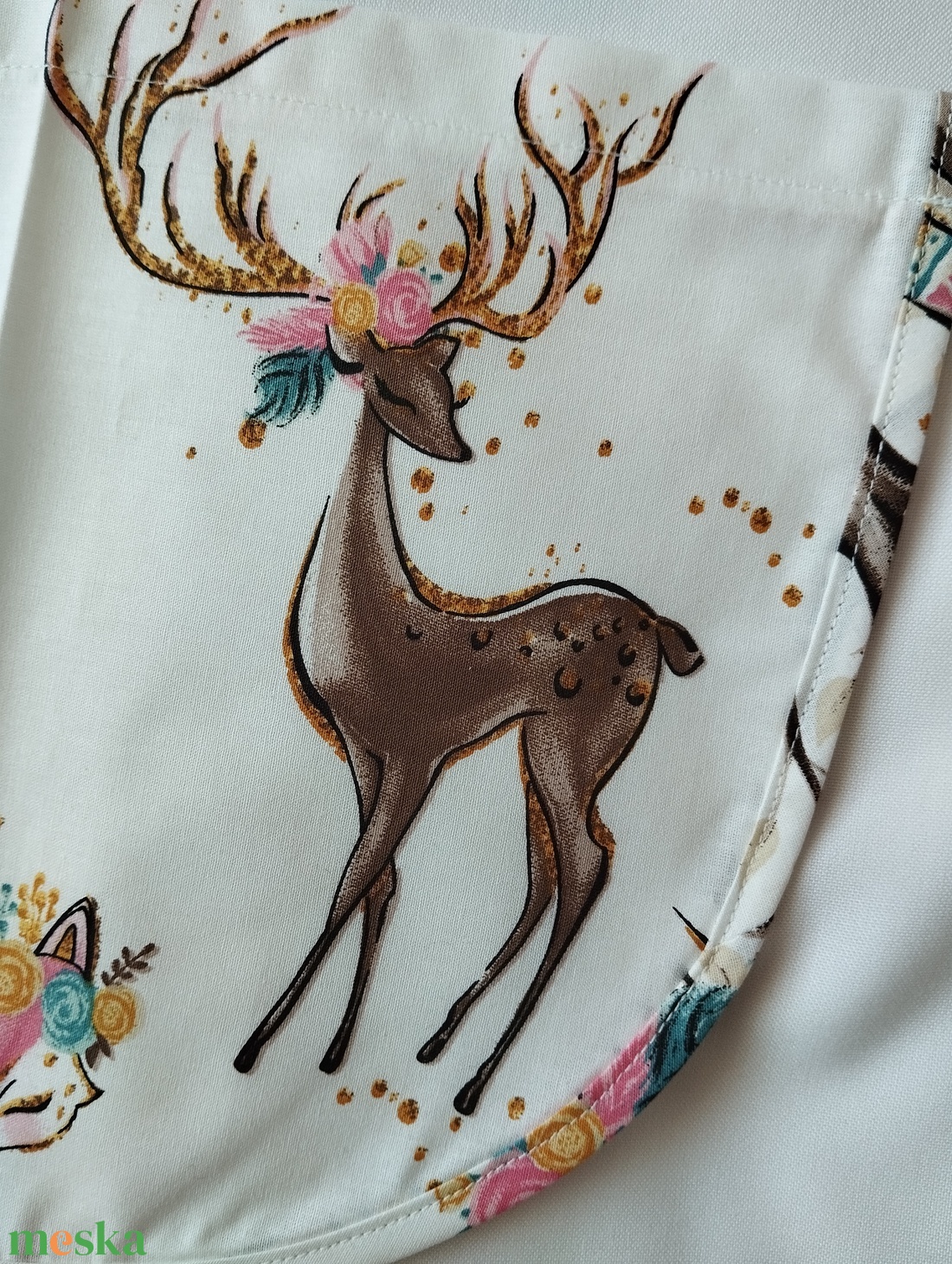 Női fehér lapköpeny,mintás zsebbel  - ruha & divat - munkaruha - Meska.hu