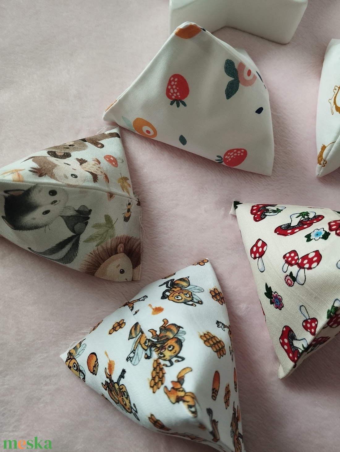 Háromszög formájú babzsák , 6db - játék & sport - készségfejlesztő és logikai játék - oktató játékok - Meska.hu