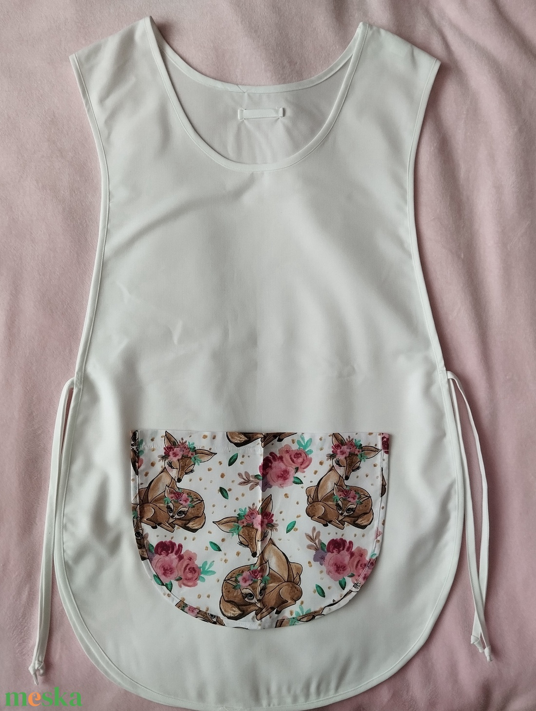 Női fehér lapköpeny,mintás zsebbel , ovis , munkaruha  - ruha & divat - női ruha - tunika - Meska.hu