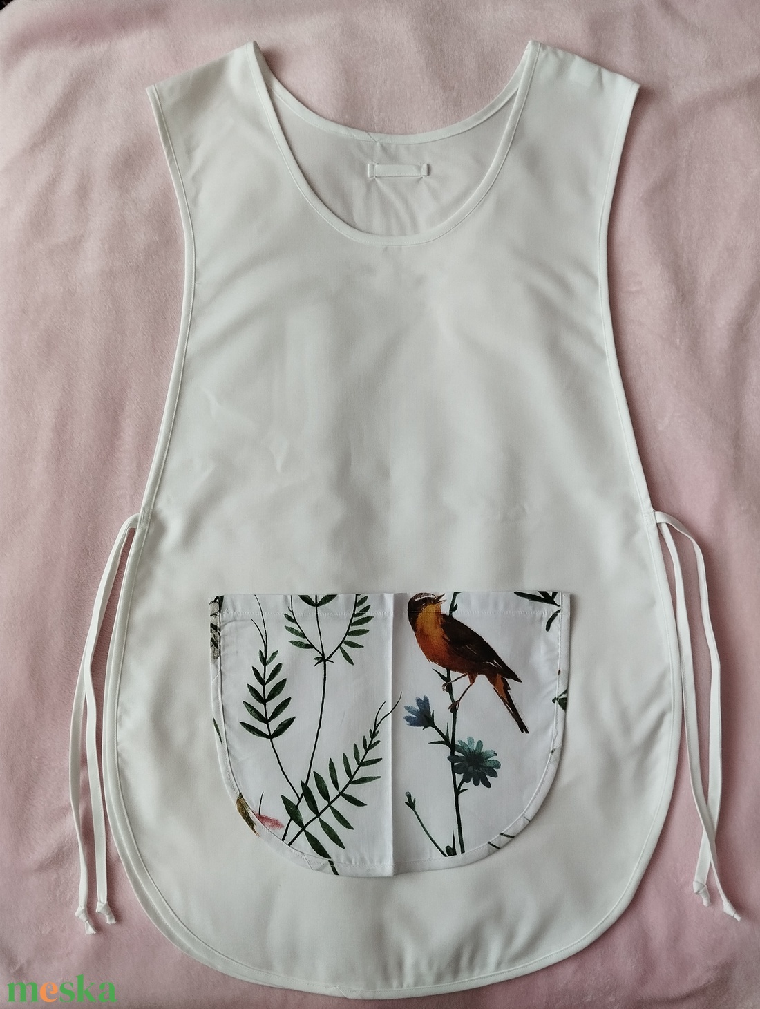 Női fehér lapköpeny,mintás zsebbel , ovis , munkaruha  - ruha & divat - női ruha - tunika - Meska.hu