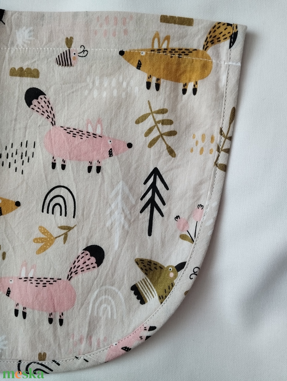 Női fehér lapköpeny,mintás zsebbel , ovis , munkaruha  - ruha & divat - női ruha - tunika - Meska.hu