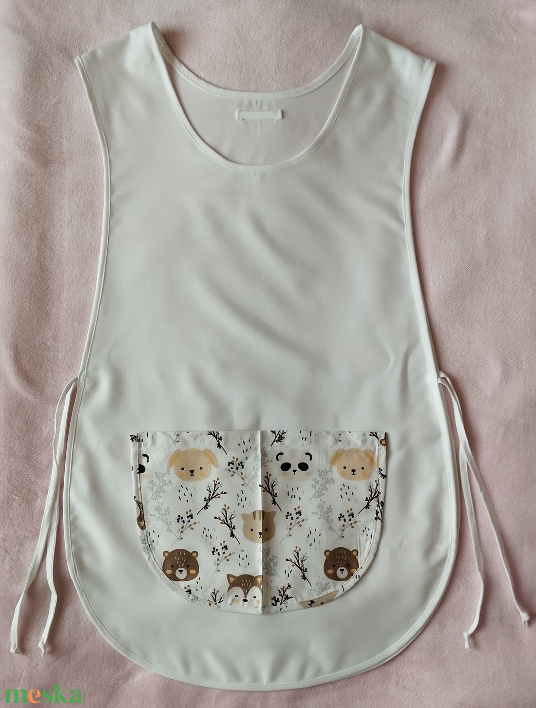 Női fehér lapköpeny, Maci � , Cica ��, Kutya �� mintás zsebbel , ovis , munkaruha  - ruha & divat - női ruha - tunika - Meska.hu