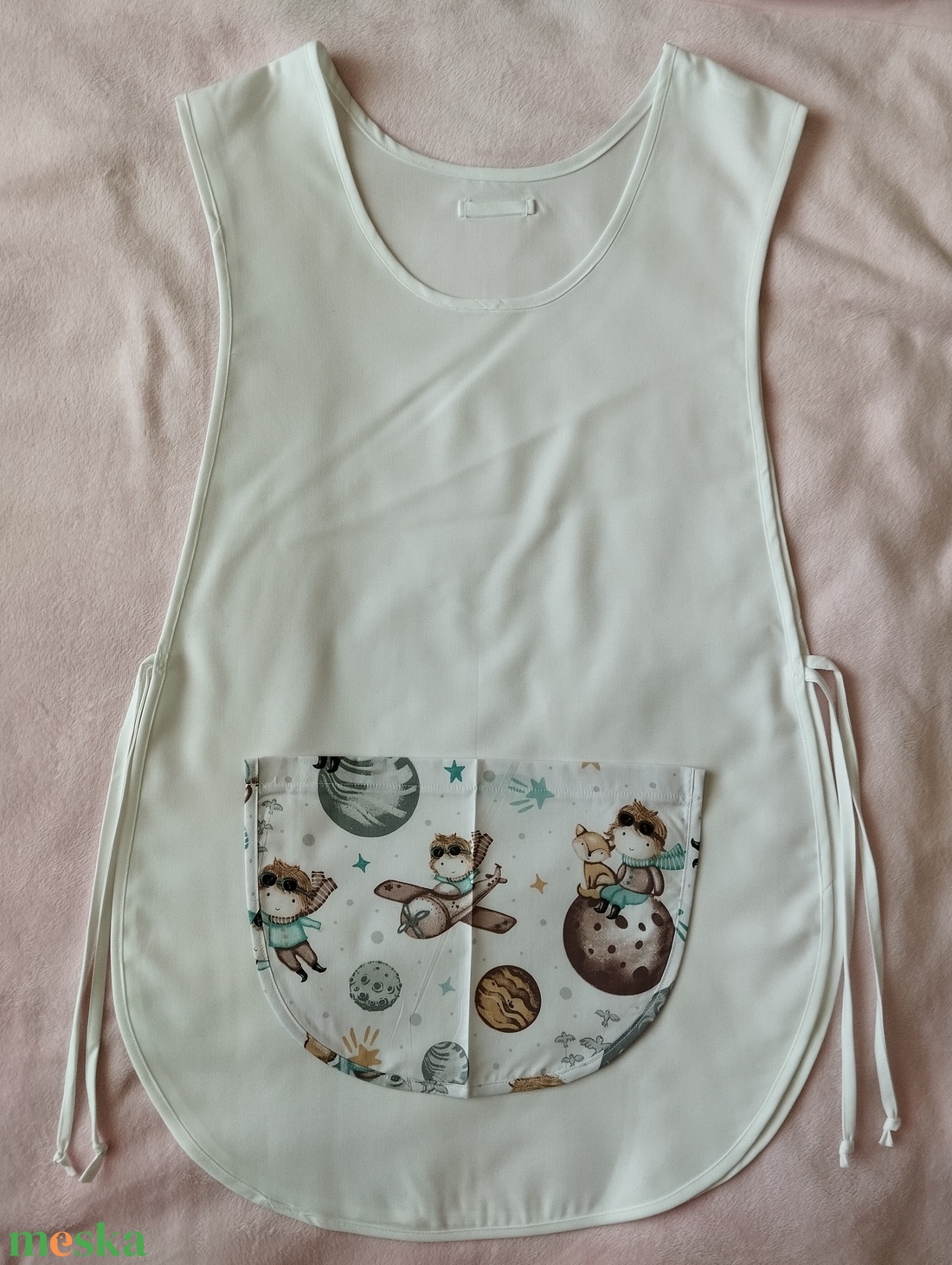 Női fehér lapköpeny, Kis Herceg mintás zsebbel , ovis , munkaruha  - ruha & divat - női ruha - tunika - Meska.hu