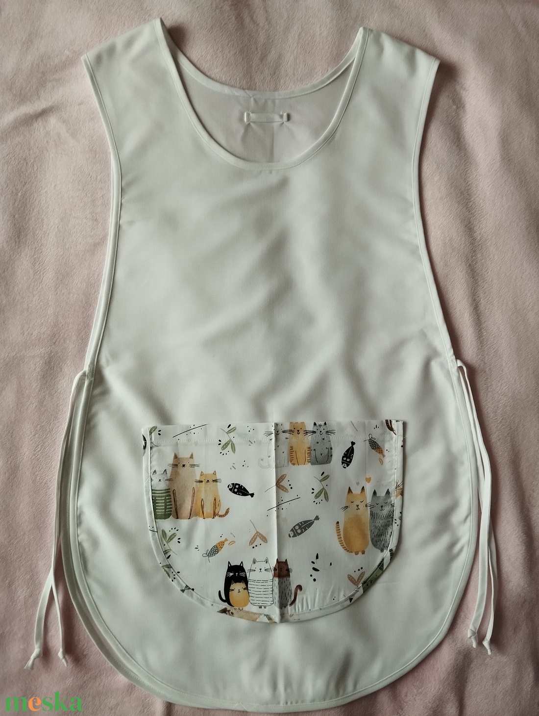 Női fehér lapköpeny, Cica �� mintás zsebbel , ovis , munkaruha  - ruha & divat - női ruha - tunika - Meska.hu