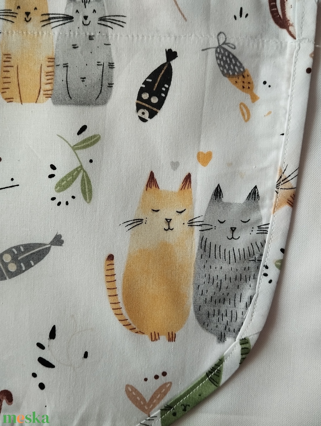 Női fehér lapköpeny, Cica �� mintás zsebbel , ovis , munkaruha  - ruha & divat - női ruha - tunika - Meska.hu