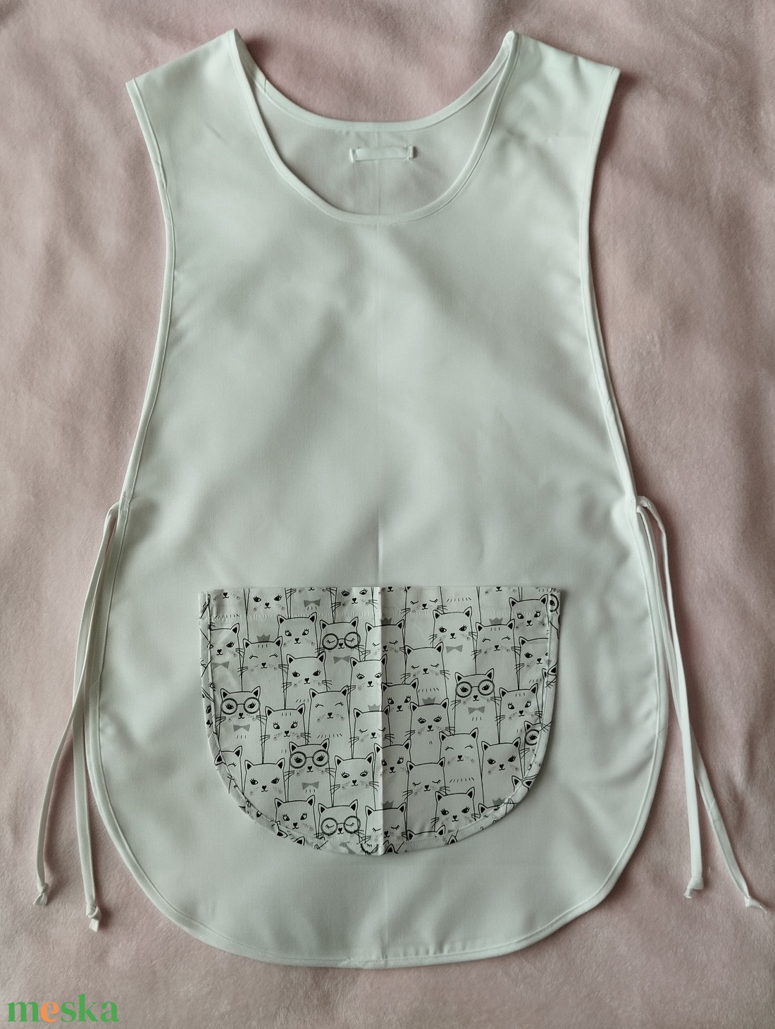 Női fehér lapköpeny, Cica �� mintás zsebbel , ovis , munkaruha  - ruha & divat - női ruha - tunika - Meska.hu